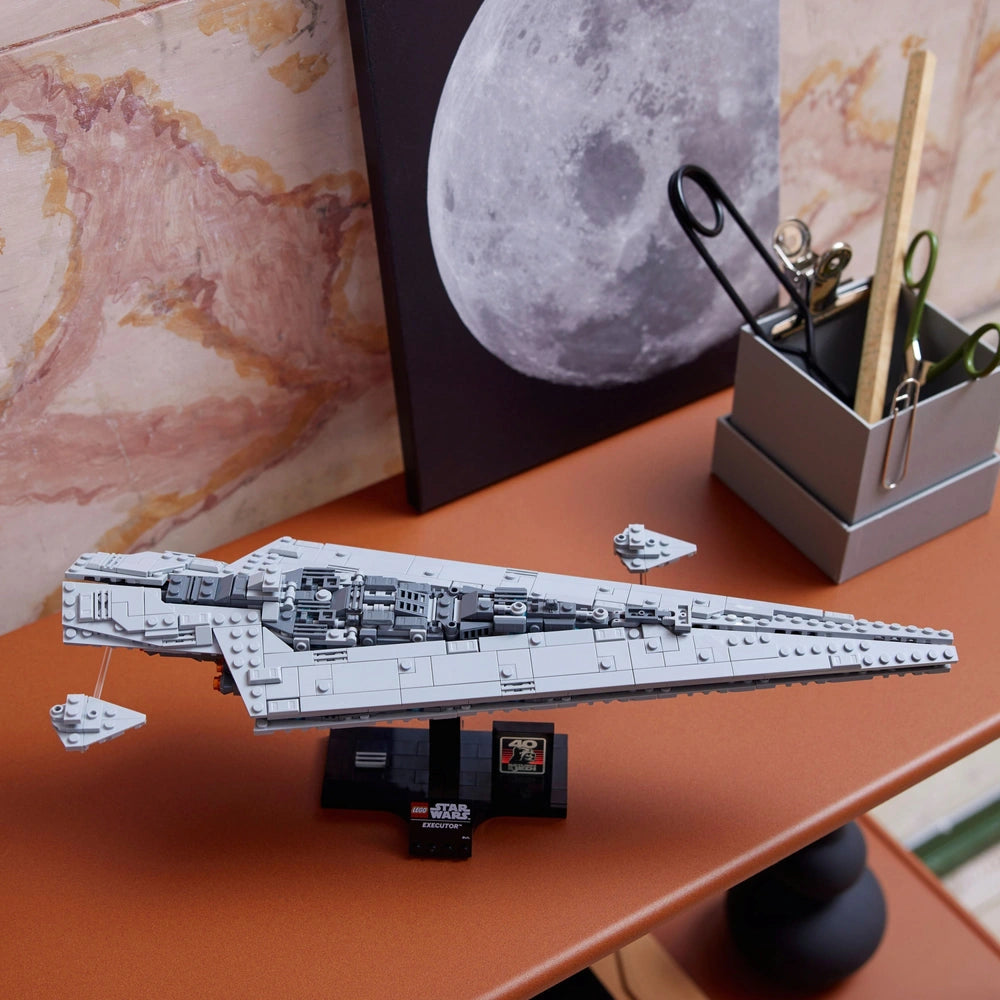 LEGO Star Wars – Executor Super Star Destroyer (75356)
