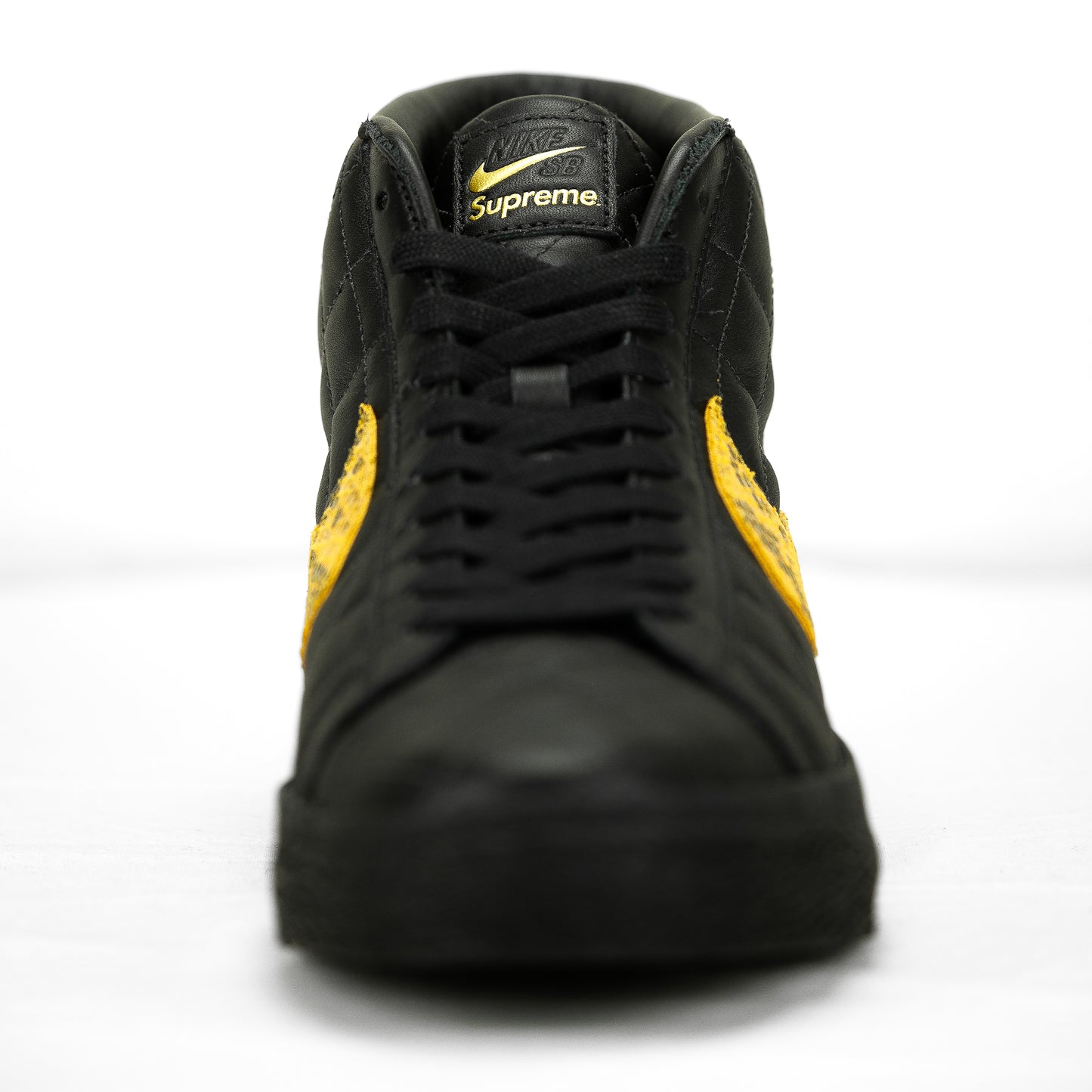Supreme X Nike SB Zoom Blazer Mid QS